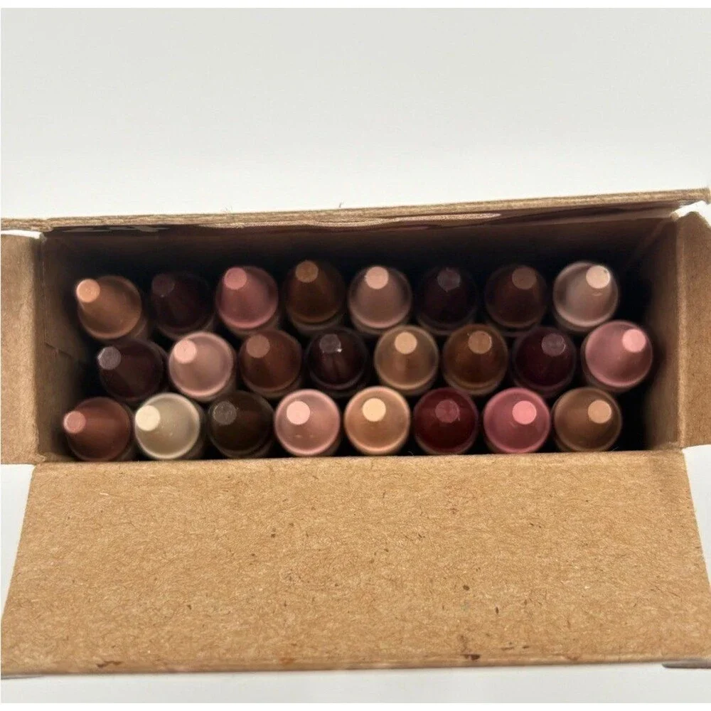 Crayola Colors of the World Crayons 24 Count Skin Tone Shades Diversity NWOT